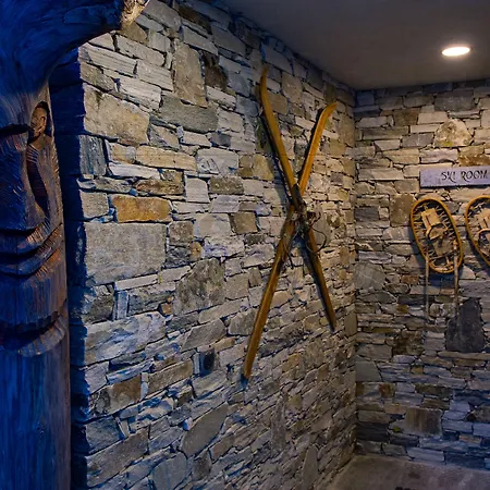 Отель Firefly Luxury