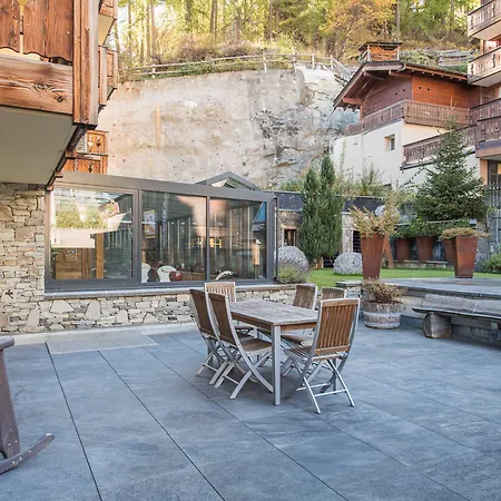 Firefly Luxury Szálloda 4*