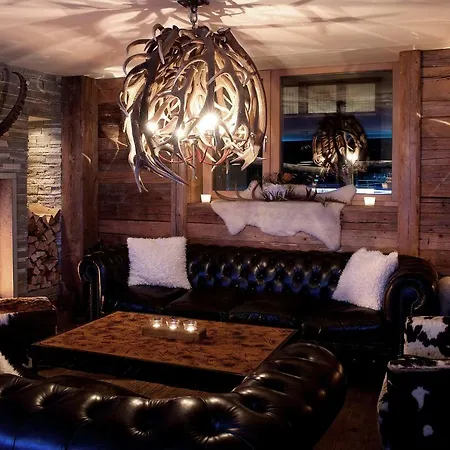 Szálloda Firefly Luxury 4*