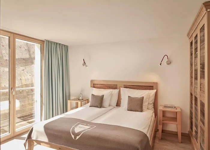 Firefly Luxury Отель 4*