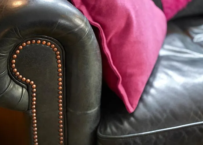 Отель Firefly Luxury 4*