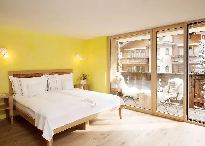 Hotel Firefly Luxury 4*