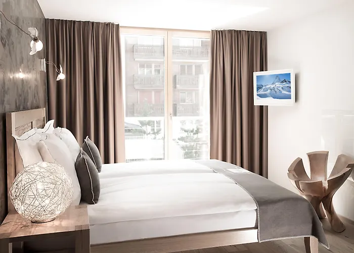 Firefly Luxury Hotel