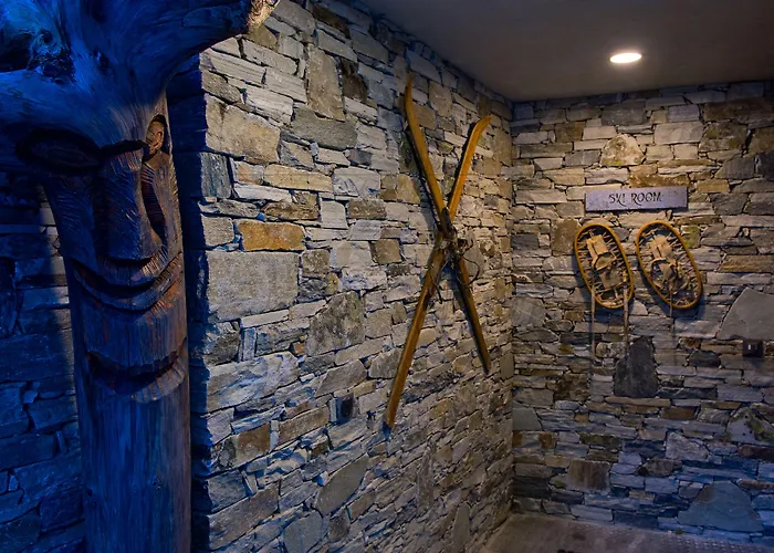 Отель Firefly Luxury