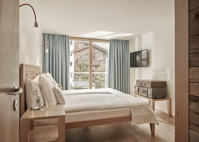 Отель Firefly Luxury Церматт