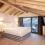 Hotel Firefly Luxury 4*