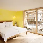 Hotel Firefly Luxury 4*