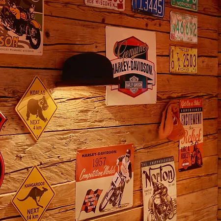 萤火虫豪华套房酒店