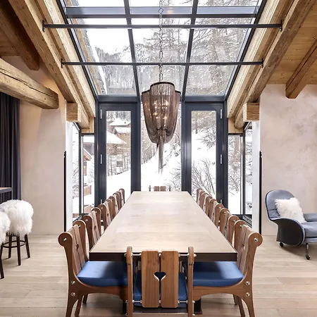 萤火虫豪华套房酒店