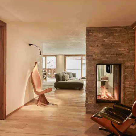 Firefly Luxury Otel 4*