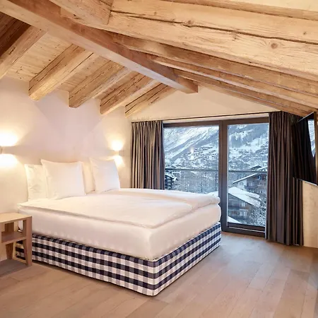Otel Firefly Luxury 4*