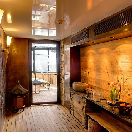 Firefly Luxury
