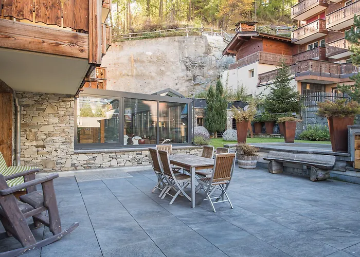 Firefly Luxury Hotel 4*